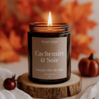 Bougie parfumée Cachemire & Soie en cire de soja dans un pot en verre, ambiance cocooning