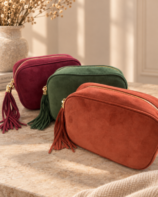 Sac bandoulière en cuir suédé Esmée format compact style bohème chic