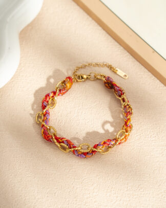 Bracelet tressé coloré bohème chic avec breloques en acier inoxydable doré – Wild Bloom