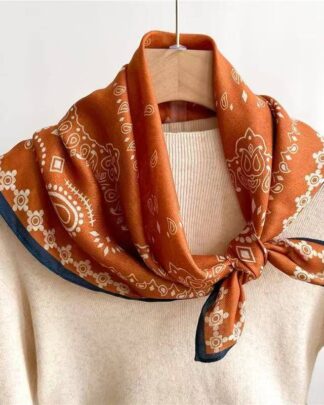 Foulard carré bohème terracotta 70x70 cm en viscose à motifs vintage