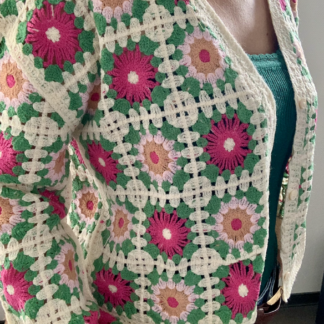gilet crochet Léonie motifs floraux cardigan bohème chic multicolore
