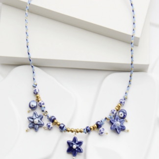 Collier Kalliope fleurs bleues bohème chic méditerranéen