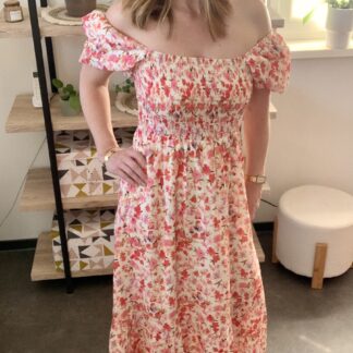 Robe longue Violette fleurie romantique rose avec encolure bardot