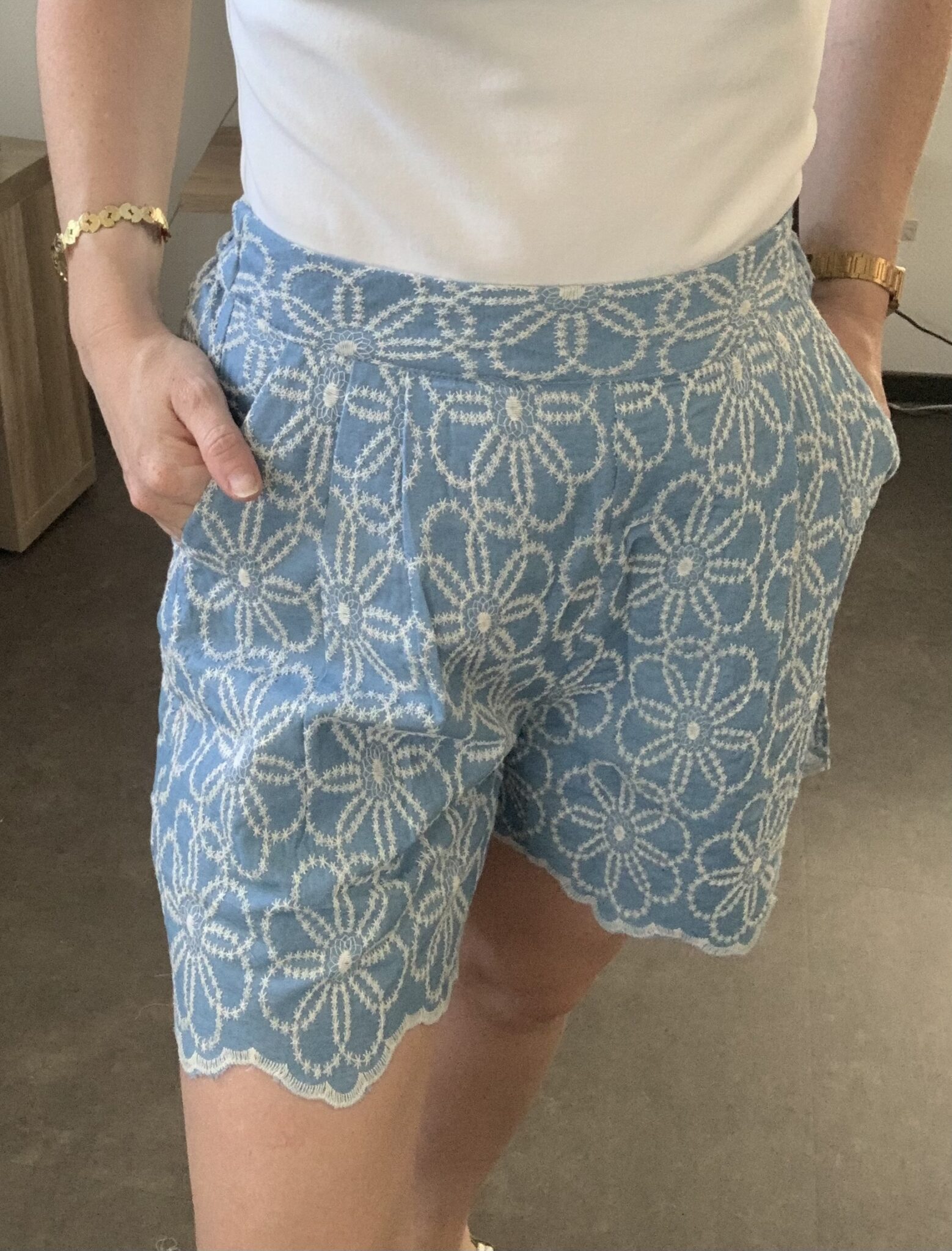 Short brodé bleu femme bohème chic capsule Horizon Wild Bloom