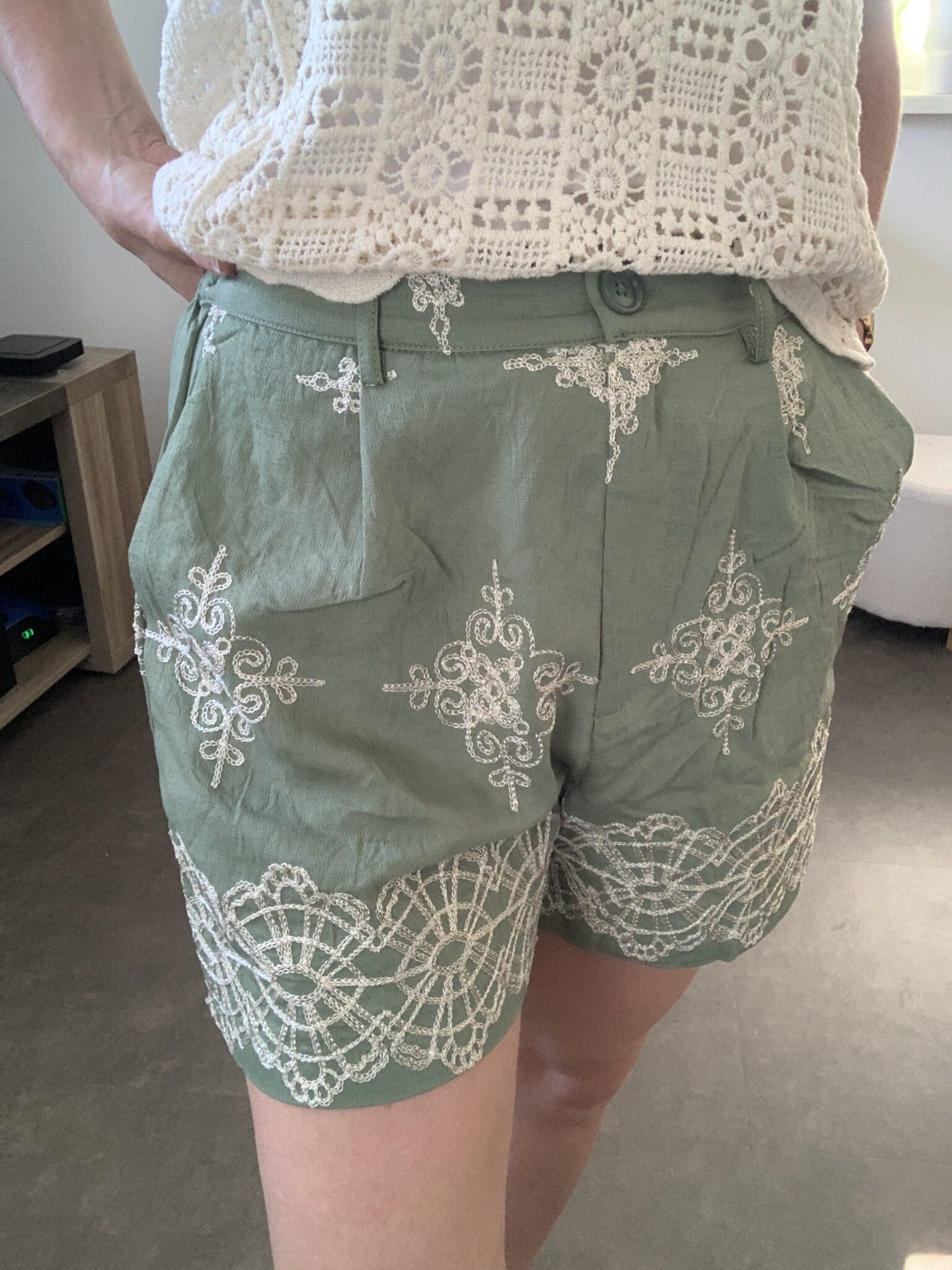 Short Maureen vert brodé bohème chic femme