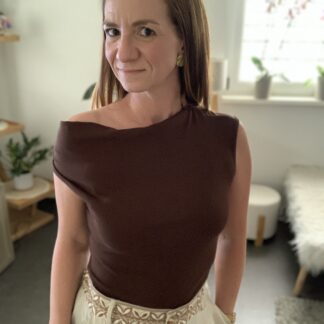 Top asymétrique chocolat femme capsule Terre Douce Wild Bloom