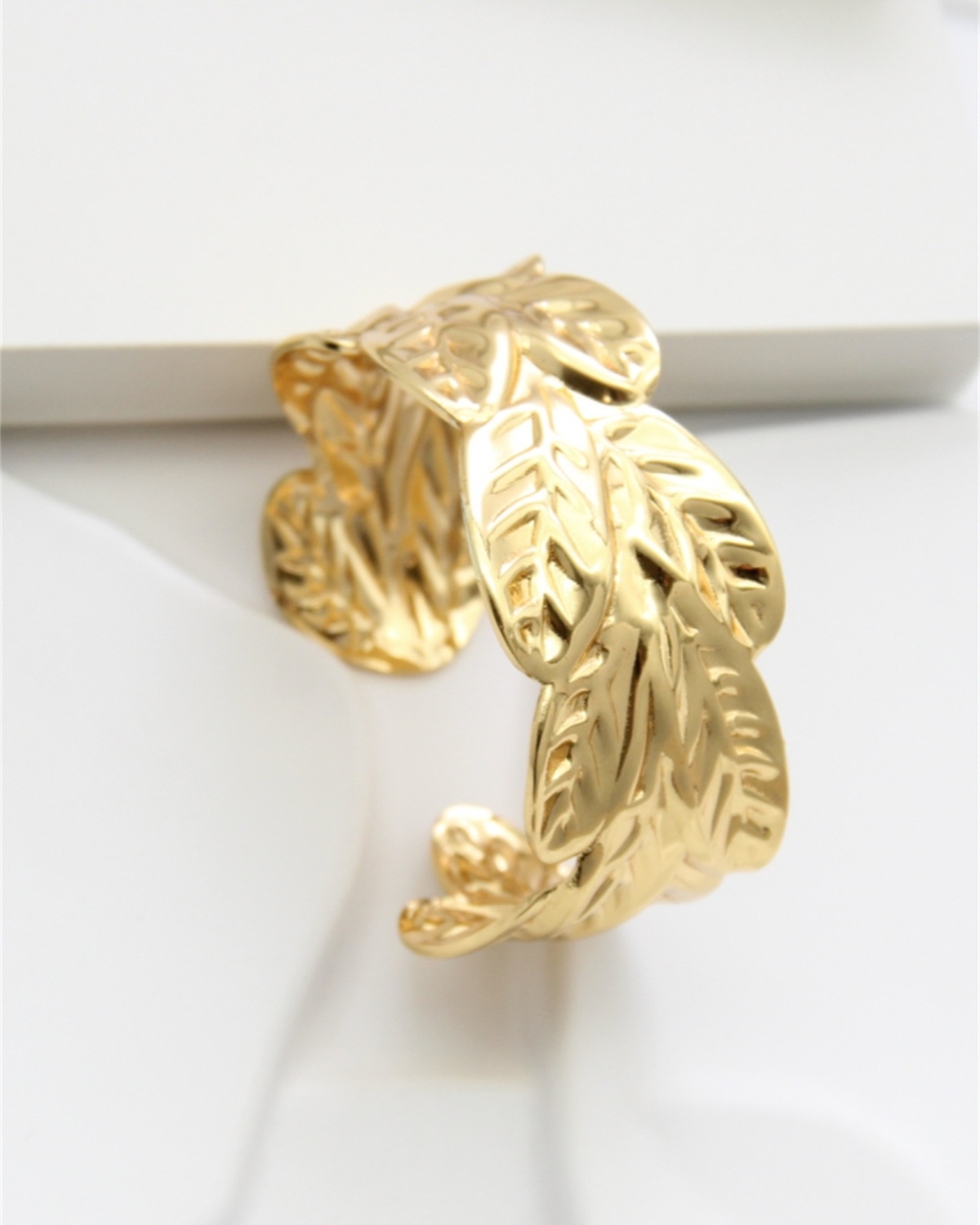 Bracelet jonc Agathe feuille doré bohème chic