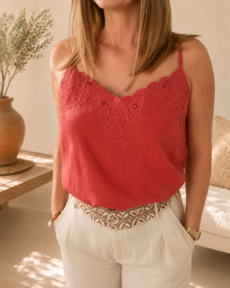 Top Suzanne terracotta avec empiècement floral brodé style bohème chic Wild Bloom