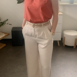 Pantalon Gabriel beige naturel à ceinture brodée style bohème chic Wild Bloom